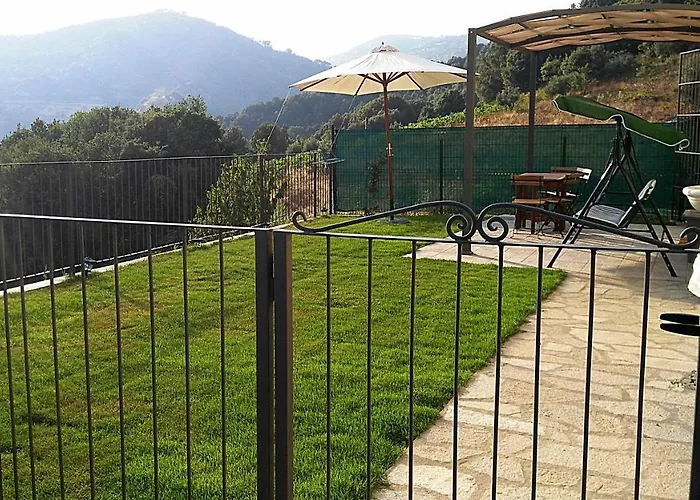 La Peonia In Montagna Prato Panorama Stupendo Sardegna * Seùlo